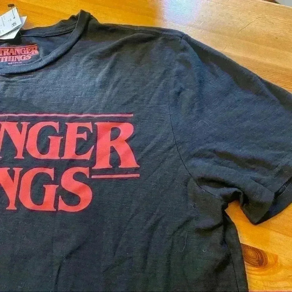 NWT Stranger Things T-shirt - Picture 6 of 8